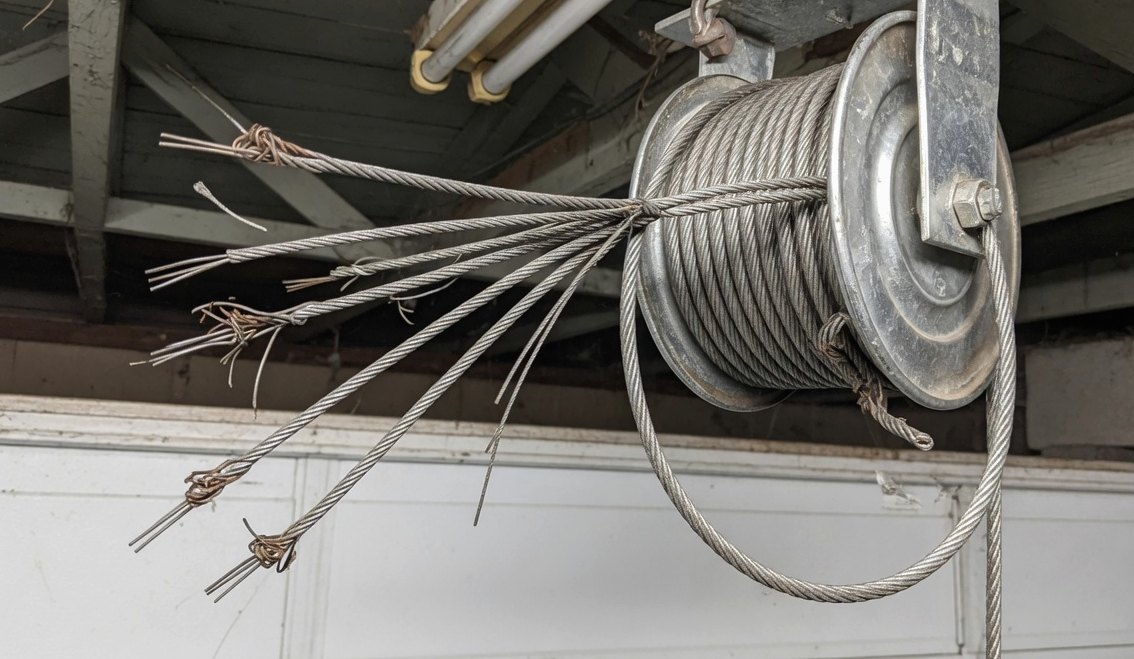 Garage Door Won’t Open: A Safe Homeowner Checklist