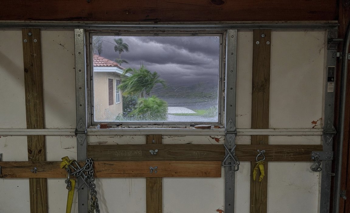 Busy Family Door Cycles: Tampa Bay Homeowner Guide