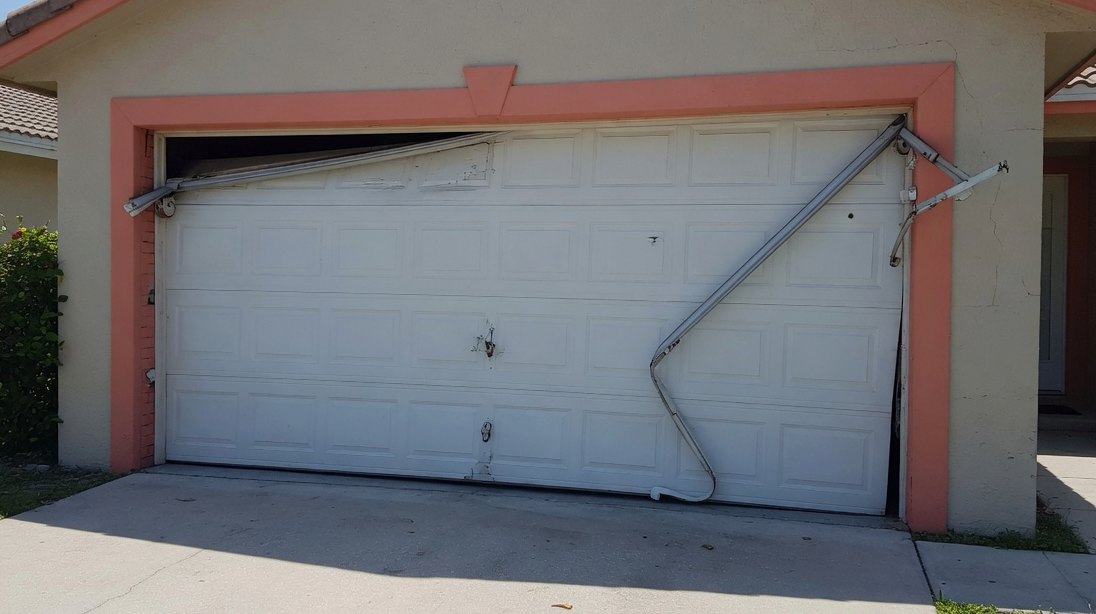 Broken Torsion Spring in FishHawk, FL