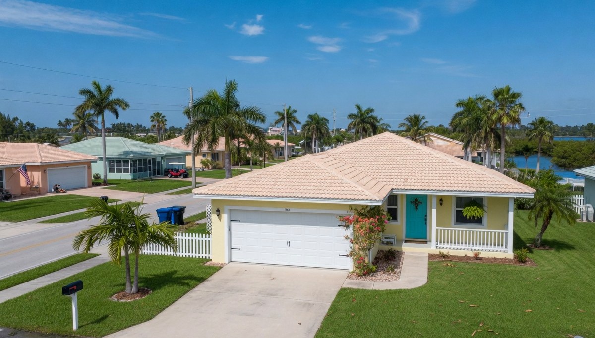 Garage Door Repair in St. Petersburg, FL