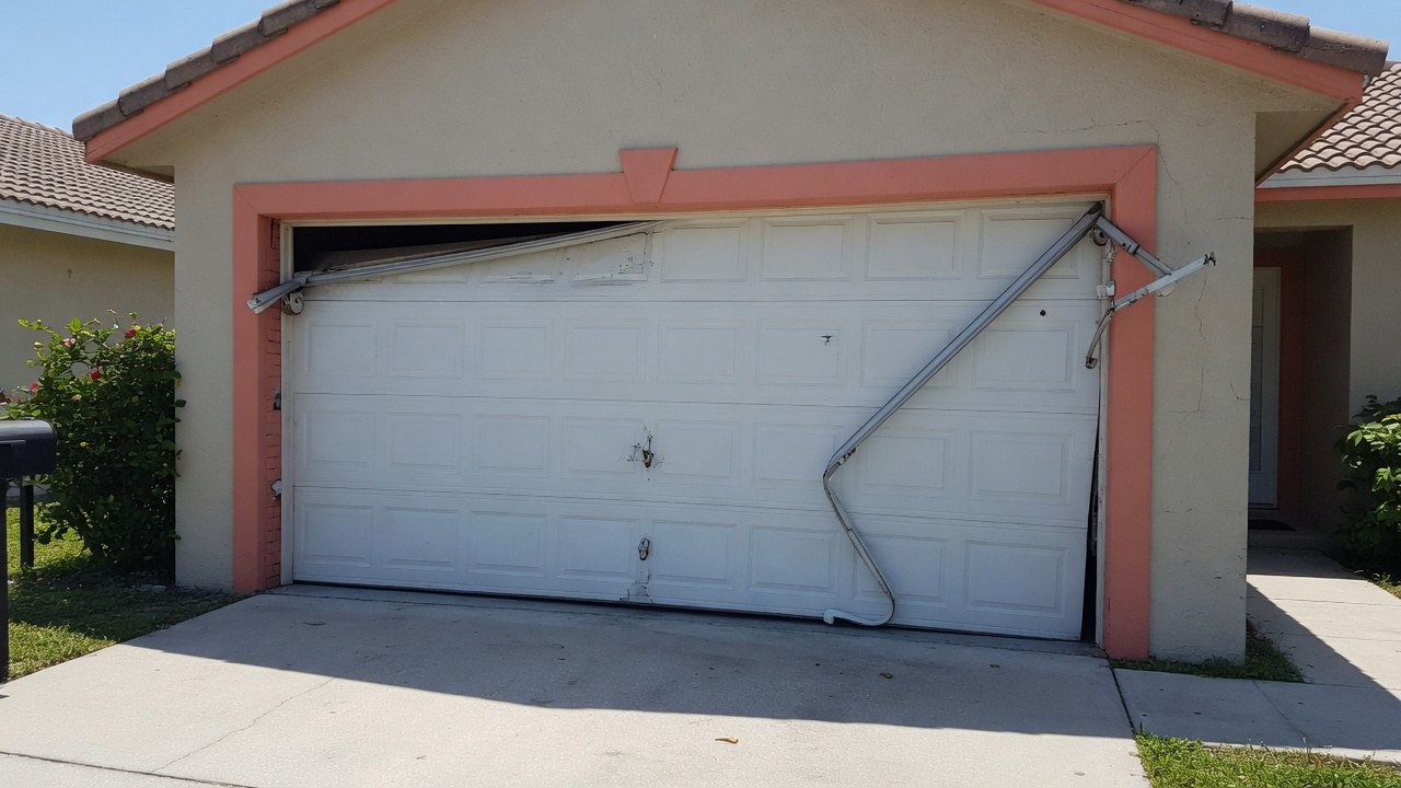 Garage Door Repair in Tampa Bay
